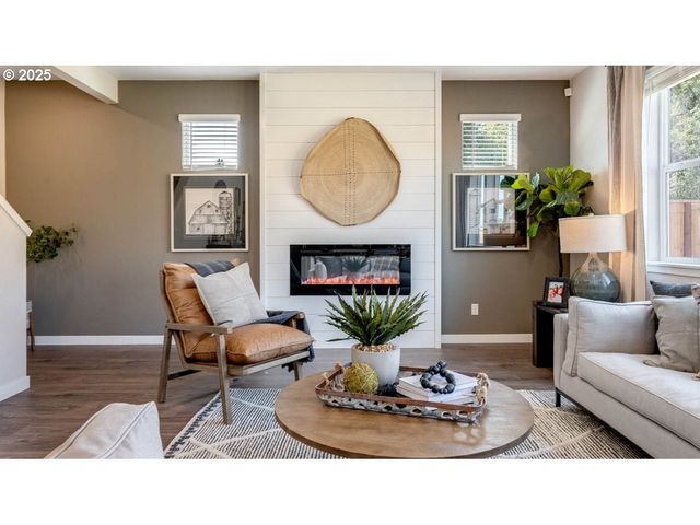 9409 Se Crystal Rose St, Happy Valley, OR 97086