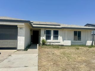 997 E Jolson Avenue, Fresno, CA 93706