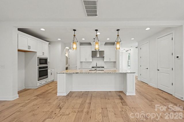 6008 Corbin Woods Court, Charlotte, NC 28226
