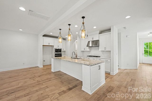 6008 Corbin Woods Court, Charlotte, NC 28226