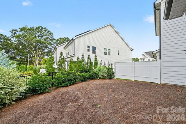 6008 Corbin Woods Court, Charlotte, NC 28226