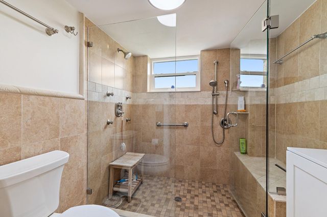 374 Golfview Road 405, North Palm Beach, FL 33408