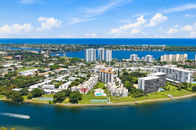 374 Golfview Road 405, North Palm Beach, FL 33408
