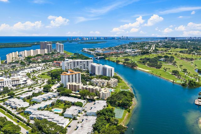 374 Golfview Road 405, North Palm Beach, FL 33408