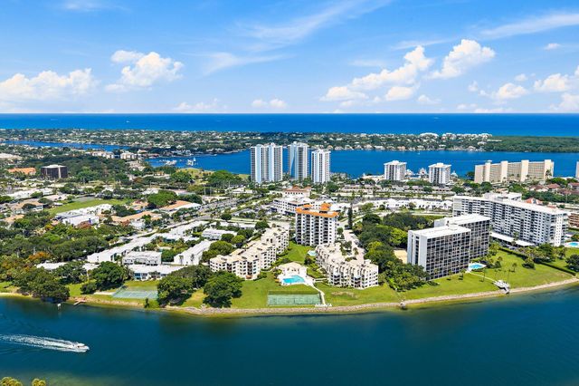 374 Golfview Road 405, North Palm Beach, FL 33408