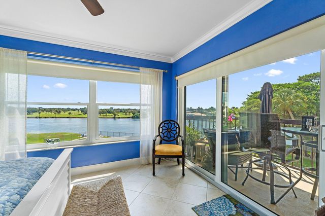 374 Golfview Road 405, North Palm Beach, FL 33408