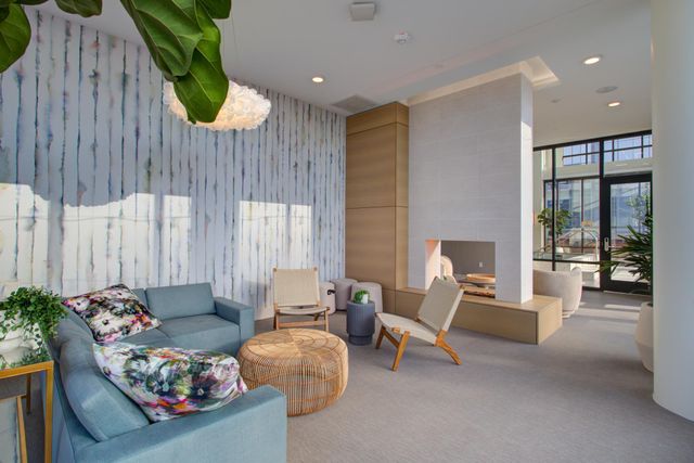 270 Hennepin Avenue 616, Minneapolis, MN 55401