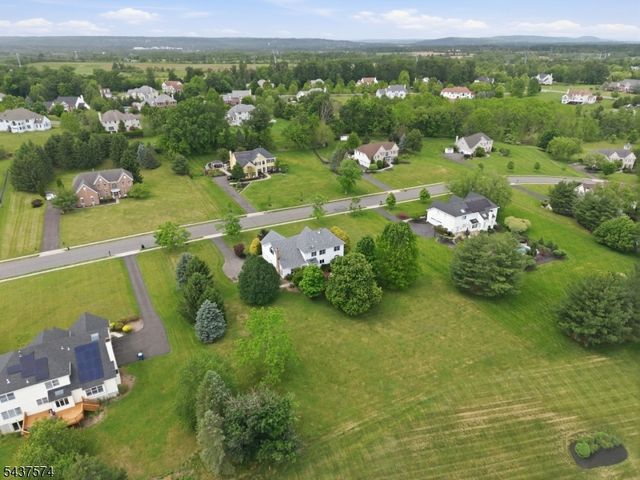 23 Neshanic Dr, Raritan Twp., NJ 08551