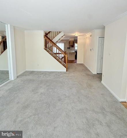 45572 WHITCOMB SQ, Sterling, VA 20166