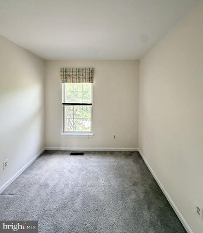 45572 WHITCOMB SQ, Sterling, VA 20166