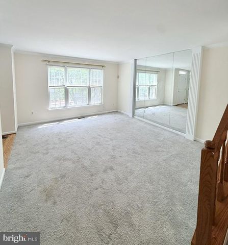 45572 WHITCOMB SQ, Sterling, VA 20166