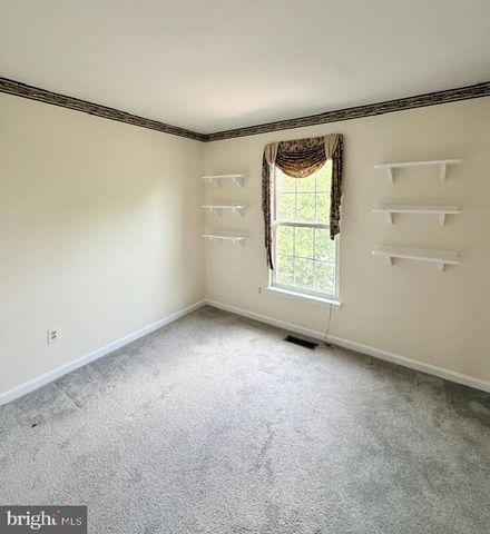45572 WHITCOMB SQ, Sterling, VA 20166