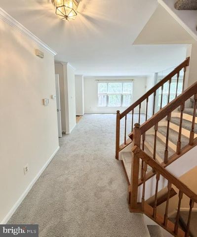 45572 WHITCOMB SQ, Sterling, VA 20166