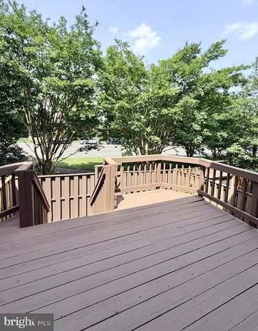 45572 WHITCOMB SQ, Sterling, VA 20166