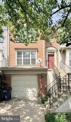 45572 WHITCOMB SQ, Sterling, VA 20166