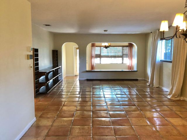 1031 Lincoln Street, Hollywood, FL 33019