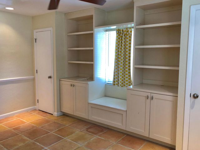 1031 Lincoln Street, Hollywood, FL 33019