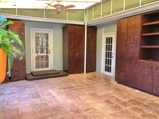 1031 Lincoln Street, Hollywood, FL 33019