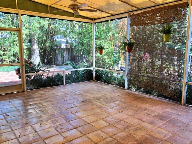 1031 Lincoln Street, Hollywood, FL 33019