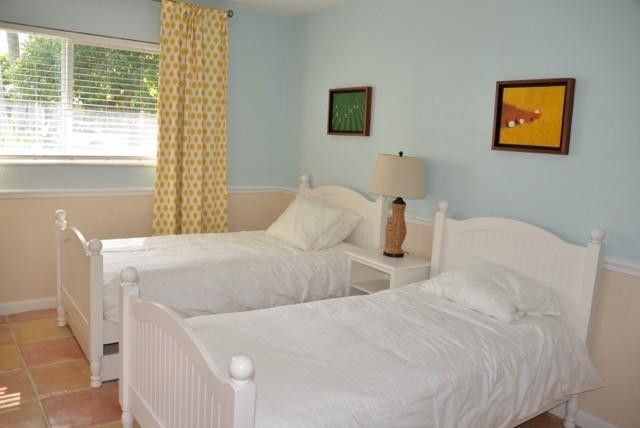 1031 Lincoln Street, Hollywood, FL 33019