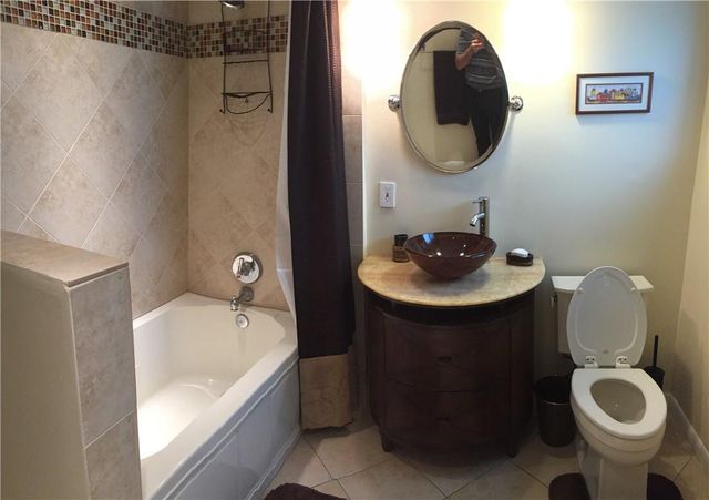 1031 Lincoln Street, Hollywood, FL 33019