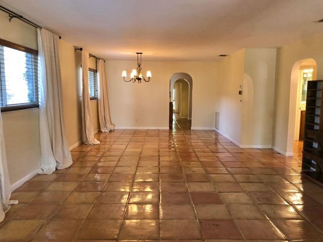 1031 Lincoln Street, Hollywood, FL 33019