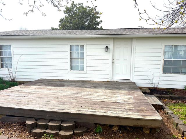 145 Kelli Circle, Hollister, MO 65672