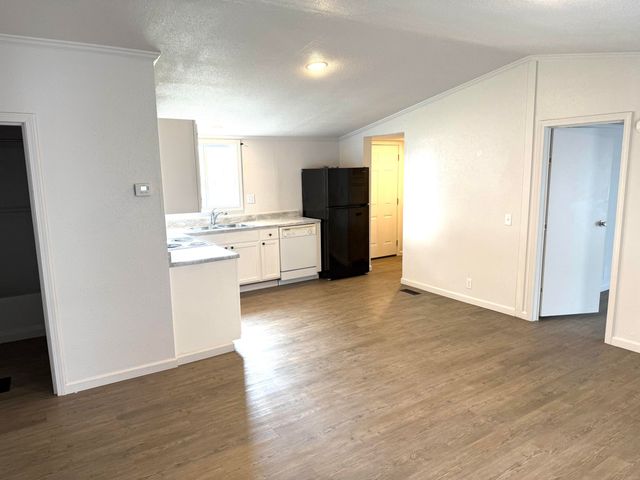 145 Kelli Circle, Hollister, MO 65672