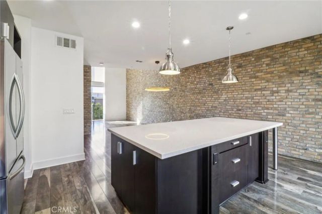 7887 Stylus, San Diego, CA 92108