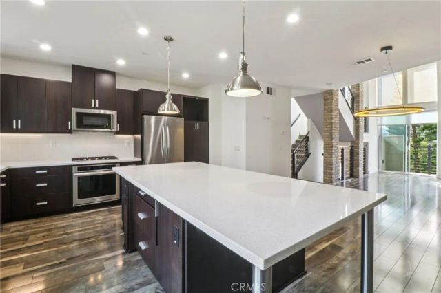 7887 Stylus, San Diego, CA 92108