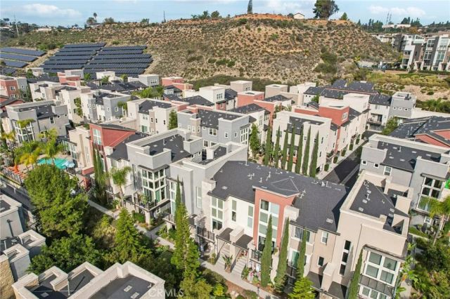 7887 Stylus, San Diego, CA 92108