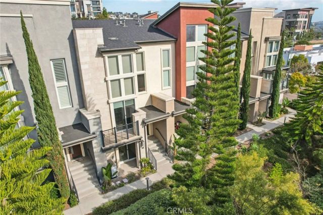 7887 Stylus, San Diego, CA 92108