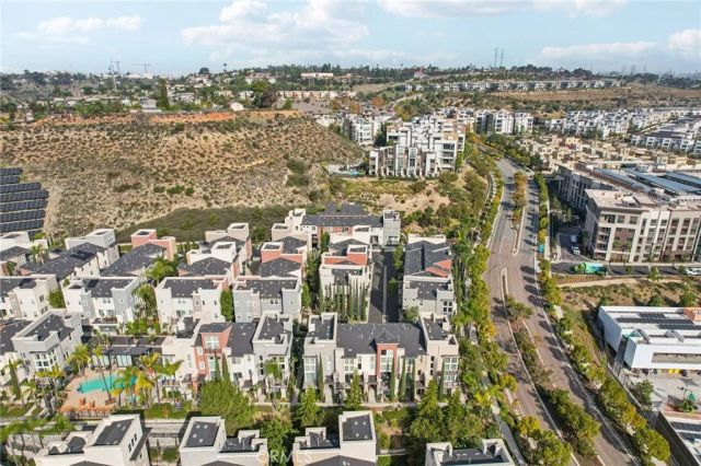 7887 Stylus, San Diego, CA 92108