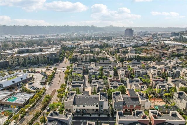 7887 Stylus, San Diego, CA 92108