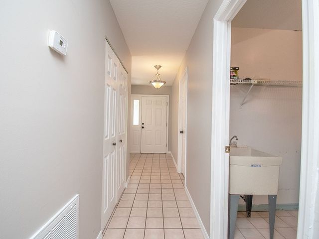 124 Hinchman Avenue, Sebastian, FL 32958