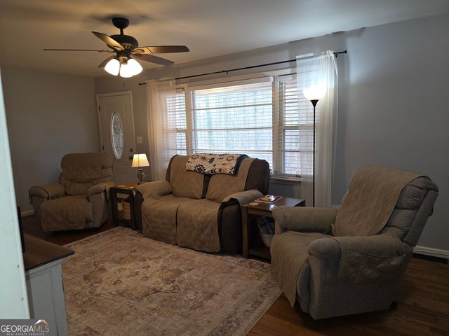 731 Seabreeze Lake Road, Buchanan, GA 30113