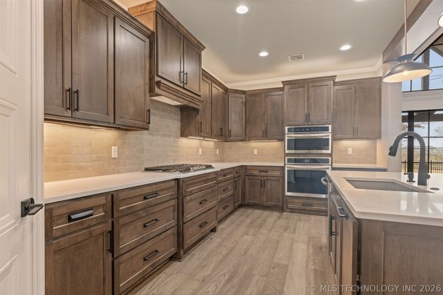 3302 W Quantico Court, Broken Arrow, OK 74011