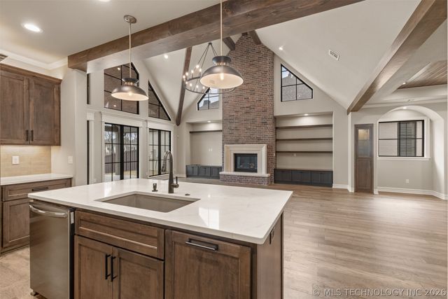 3302 W Quantico Court, Broken Arrow, OK 74011