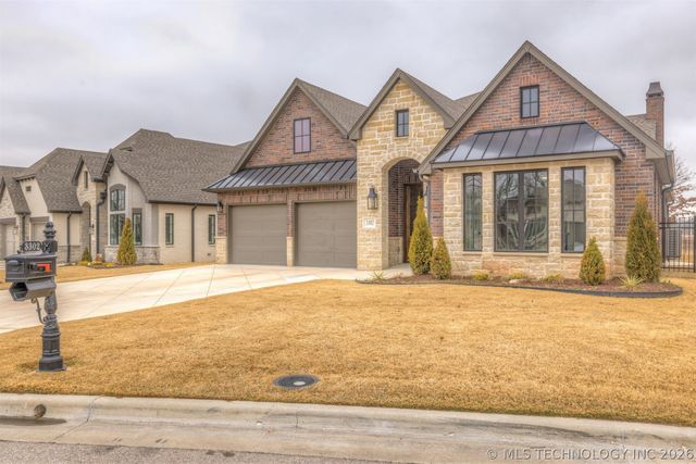 3302 W Quantico Court, Broken Arrow, OK 74011