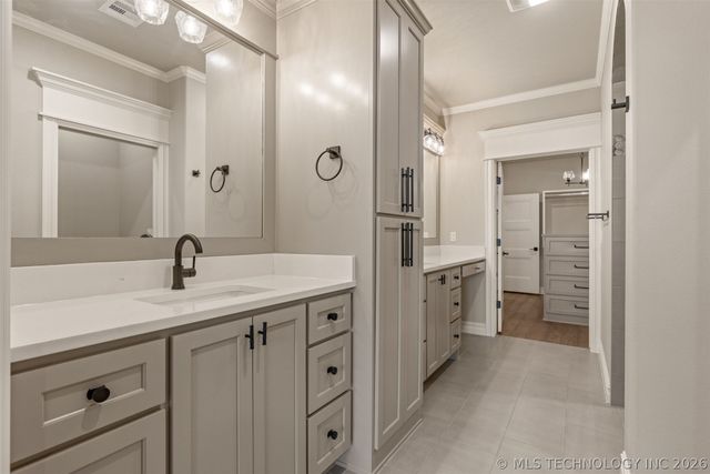 3302 W Quantico Court, Broken Arrow, OK 74011