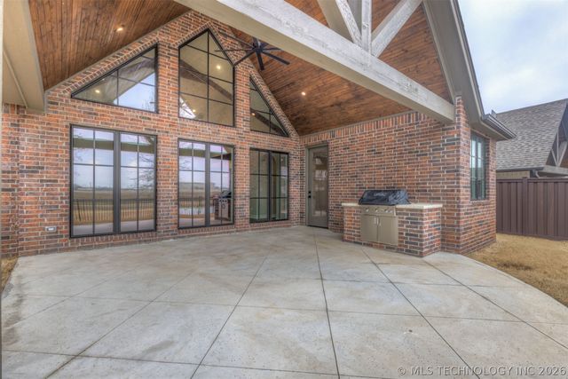 3302 W Quantico Court, Broken Arrow, OK 74011