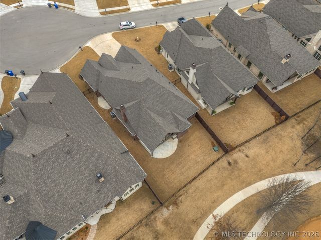 3302 W Quantico Court, Broken Arrow, OK 74011