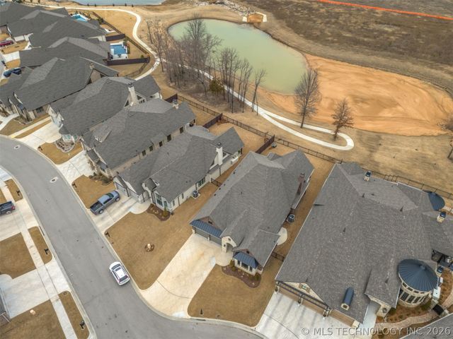 3302 W Quantico Court, Broken Arrow, OK 74011