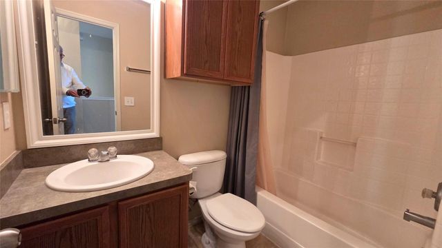 16751 Pine Castle Drive, Houston, TX 77095