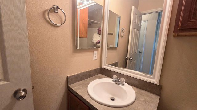 16751 Pine Castle Drive, Houston, TX 77095