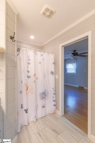 105 Hillandale Road, Seneca, SC 29672