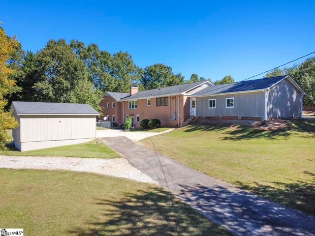 105 Hillandale Road, Seneca, SC 29672