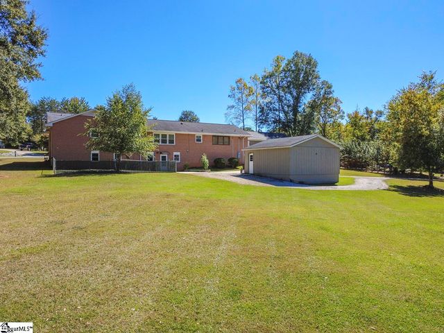 105 Hillandale Road, Seneca, SC 29672