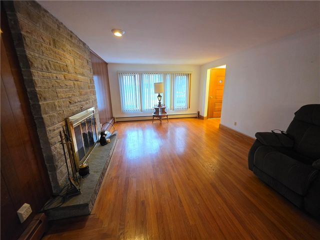 148 Wayland Avenue, Cranston, RI 02920