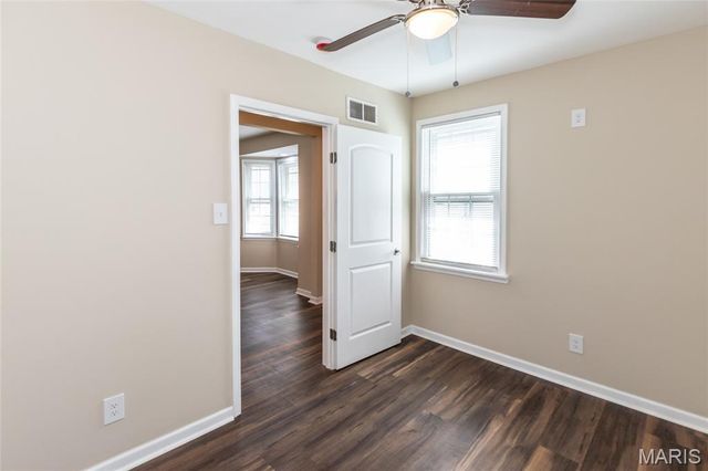 6019 Jackson Avenue, Berkeley, MO 63134